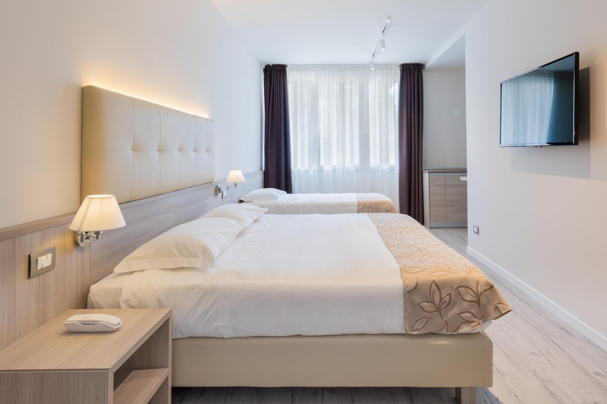 Hotel Delfino Venezia Mestre Exteriör bild